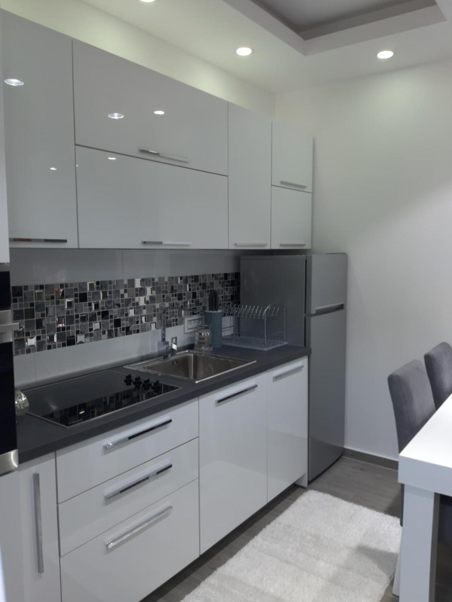 Apartments Pepdjonovic Ulcinj Bilik gambar